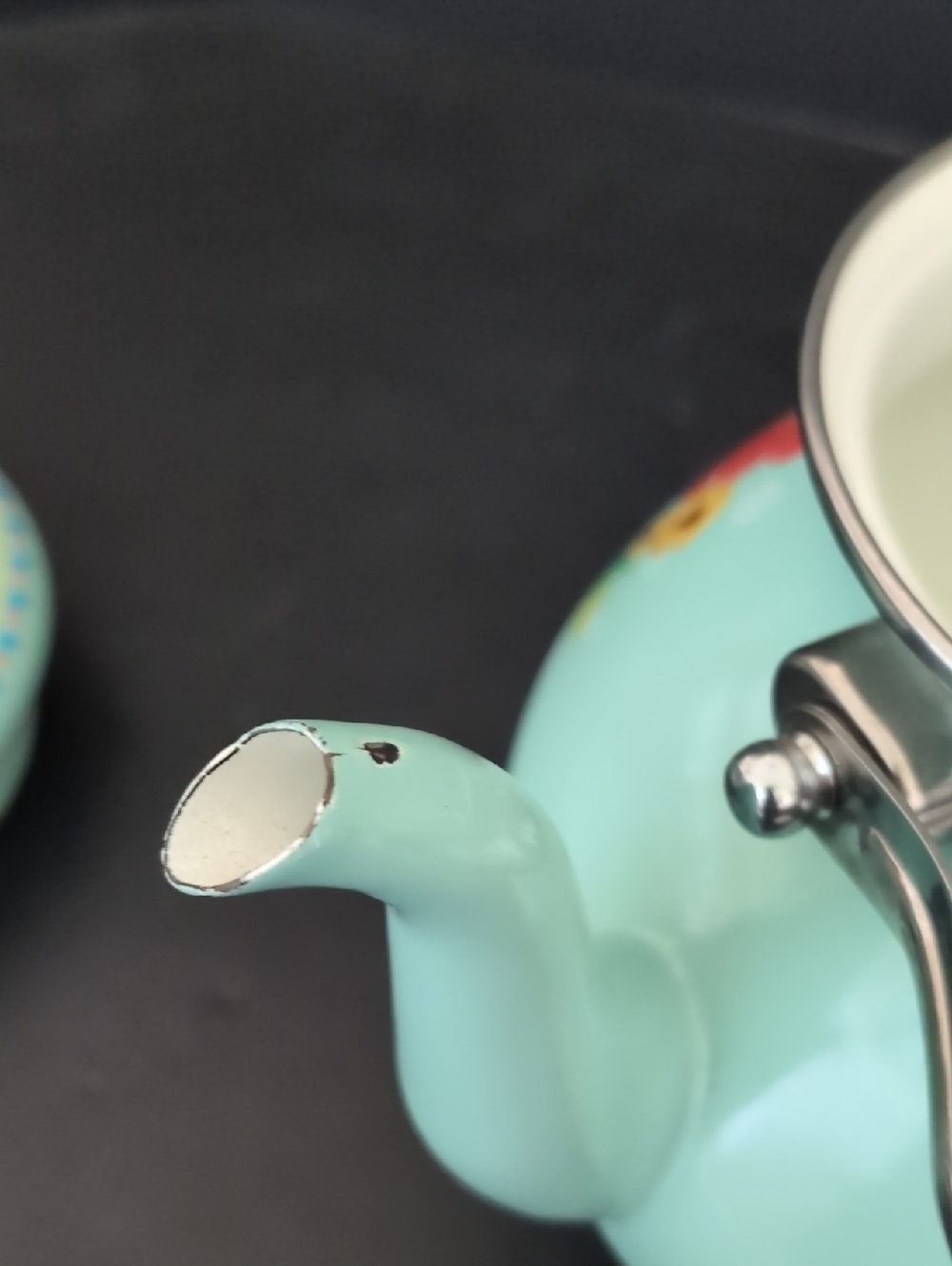 The Pioneer Woman Enamel/Steel Breezy Blossom Turquoise Tea Pot. - Picture 9 of 11